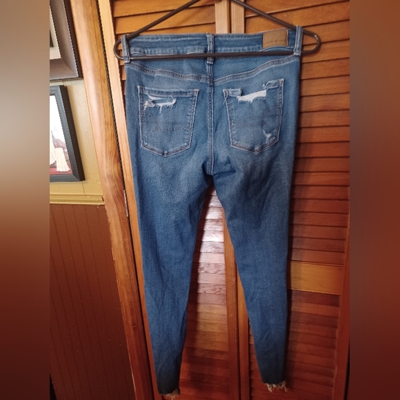 American eagle next level stretch distressed  jegging size 8 - Picture 2 of 4